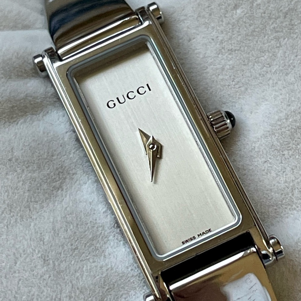 Vintage Gucci Silver Tone Rectangular Bangle Watch